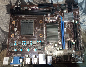 Материнські плати Материнские платы ^/--/^ Материнская плата MSI 760 /--/ GM-P /--/ 23             (FX), sAM /--/ 3+ ^_^^^ Материнська плата MSI 760 /--/ GM-P /--/ 23 (FX), sAM /--/ 3+ - фото фото фото
