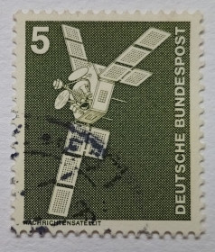 НДР, ФРН ГДР, ФРГ ^/--/^ Германия 1975 Стандарт, спутник связи, гашеная ^_^^^ Німеччина 1975 Стандарт, супутник зв'язку, гашена - фото фото фото