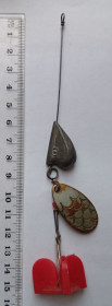 Воблери, принади Воблеры, приманки ^/--/^ Блесна-колебалка с поводком № 1  (б/у) ^_^^^ Блесна-колебалка з поводком No 1 (б/у) - фото фото фото
