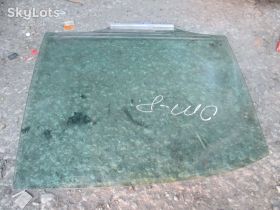 Бічні скла Боковые стекла ^/--/^ Стекло двери заднее правое Mercedes W /--/ 210 E-class 95-02 2107300218 ^_^^^ Скло двері заднє праве Mercedes W /--/ 210 E-class 95-02 2107300218 - фото фото фото