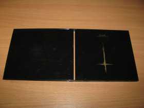 Музичні диски Музыкальные диски ^/--/^ THE BLACK -  Alongside Death  (2009 Pulverised Records 1 /--/ st press) ^_^^^ THE BLACK - Alongside Death (2009 Pulverised Records 1 /--/ st press) - фото фото фото