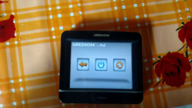 GPS навігатори GPS навигаторы ^/--/^ GPS Навигатор MEDION E /--/ 3230 ^_^^^ GPS Навігатор MEDION E /--/ 3230 - фото фото фото