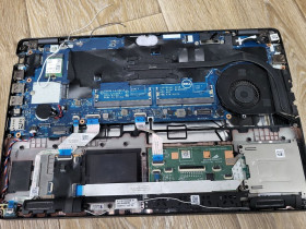 Материнські плати Материнские платы ^/--/^ материнская плата  Dell Latitude E /--/ 5500  (Условно рабочая) ^_^^^ материнська плата Dell Latitude E /--/ 5500 (Умовно робоча) - фото фото фото