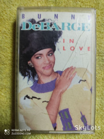 Касети Кассеты ^/--/^ Sf.Б/У Аудио кассета   (US) Bunny DeBarge – In Love 1987 ^_^^^ Sf. Б/У Аудіо касету (US) Bunny DeBarge - In Love 1987 - фото фото фото