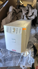 UPS, ИБП UPS, ИБП ^/--/^ Бесперебійник ДБЖ APC Smart-UPS 1000 SU /--/ 1000 /--/ INET ^_^^^ Бесперебойник ДБЖ APC Smart-UPS 1000 SU /--/ 1000 /--/ INET - фото фото фото