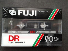 Касети Кассеты ^/--/^ Аудиокассета FUJI DR 90 ^_^^^ Аудіокасет FUJI DR 90 - фото фото фото