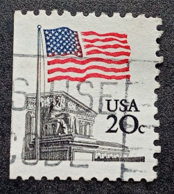 Архітектура Архитектура ^/--/^ США 1981 г - Флаг над Верховным судом, гаш ^_^^^ 1981 — Прапор над Верховним судом, гаш - фото фото фото