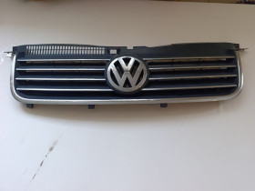 Захист і облицювання Защита и облицовка ^/--/^ VW Passat B /--/ 5 00-05 решетка радиатора 3 /--/ B /--/ 0853651 /--/ H ^_^^^ VW Passat B /--/ 5 00-05 решітка радіатора 3 /--/ B /--/ 0853651 /--/ H - фото фото фото