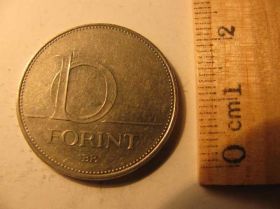 Угорщина Венгрия ^/--/^ 10 Форинтов Угорщина Венгрия 1995 рік ^_^^^ 10 Форинтов Венгрия Венгрия 1995 год - фото фото фото