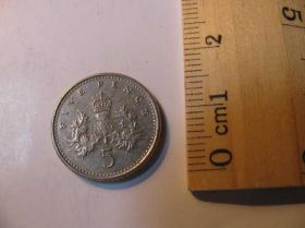 Єлизавета II (після ) Елизавета II (после ) ^/--/^ 5 пенсов five pence Англия Великобритания 1990 год ^_^^^ 5 пенсів five pence Англія 1990 - фото фото фото