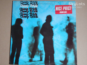 Платівки Пластинки ^/--/^ Cheap Trick – Standing On The Edge  (Epic ‎– 465562 1, Holland) insert NM-/NM- ^_^^^ Cheap Trick – Standing On The Edge (Epic – 465562 1, Holland) insert NM-/NM- - фото фото фото