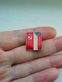 Інше Другое ^/--/^ Значок Флаги СССР-ЧССР ^_^^^ Значок Прапори СРСР-ЧССР - фото фото фото