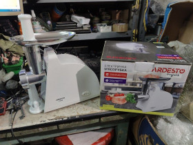 М'ясорубки Мясорубки ^/--/^ Мясорубка Ardesto MGL-1730 /--/ R № 24111113 ^_^^^ Ardesto MGL-1730 /--/ R No 24111113 - фото фото фото
