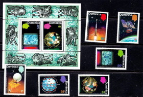 Освоєння космосу Освоение космоса ^/--/^ Космос . Доминика 1973  г  MNH -  блок + марки ^_^^^ Домініка 1973 MNH - блок + марки - фото фото фото