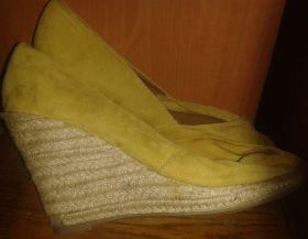 Босоніжки Босоножки ^/--/^ стильні жовті босоніжки еко замша р /--/ 39 Atmosphere ^_^^^ стильные желтые босицы эко замша р /--/ 39 Atmosphere - фото фото фото