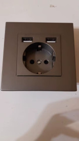 Розетки, вимикачі Розетки, выключатели ^/--/^ Євро розетка + 2 порта USB ^_^^^ Евро розетка + 2 порта USB - фото фото фото
