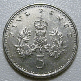 Єлизавета II (після ) Елизавета II (после ) ^/--/^ Велика Британія 5 пенсів 1990 року. Новий тип 40506 ^_^^^ Великобритания 5 пенсов 1990 года. Новый тип 40506 - фото фото фото