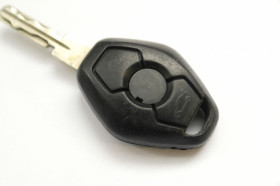 Сигналізація Сигнализация ^/--/^ Ключ ЦЗ BMW 3 кнопки оригинал 433 /--/ Mhz ^_^^^ Ключ ЦЗ BMW 3 кнопки оригінал 433 /--/ Mhz - фото фото фото