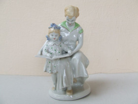Статуетки, Скульптури, Фігурки, Фарфор Статуэтки, Скульптуры, Фигурки, Фарфор ^/--/^ Фарфор первая книга раз. 23 х 12 см. 1970 гг. полонне 1 сорт. ^_^^^ Фарфор перша книга раз. 23 х 12 см. 1970 р. сповнено 1 сорт. - фото фото фото
