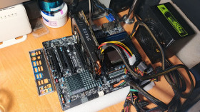 Материнські плати Материнские платы ^/--/^ Игровой Комплект GIGABYTE GA- X /--/ 79-UD /--/ 3     (LGA /--/ 2011)+XEON  E /--/ 5 2680 8 ядер/16 потоков+GTX /--/ 970+16 /--/ Gb+БП 450 /--/ w ^_^^^ Ігровий Комплект GIGABYTE GA- X /--/ 79-UD /--/ 3 (LGA /--/ 2011) +XEON OCTA-CORE E /--/ 5 2680+GTX /--/ 970+16 /--/ Gb DDR /--/ 3-1600 - фото фото фото