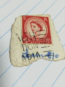 Історія та особистості История и личности ^/--/^ Поштова марка з зображенням Єлизавети II ^_^^^ Почтовая марка с изображением Елизаветы II - фото фото фото