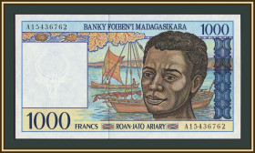 Мадагаскар Мадагаскар ^/--/^ Мадагаскар 1000 франков 1994 P-76  (76 /--/ a) UNC ^_^^^ Мадагаскар 1000 франків 1994 P-76 (76 /--/ a) UNC - фото фото фото