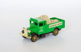 : Закордонні : Зарубежные ^/--/^ 1:48 Morris Commercial 1-ton Truck T /--/ 2 1931-36 &amp;quot;Suttons Seeds&amp;quot;, CORGI Gt.Britain - фото фото фото
