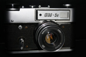 Вінтажні фотоапарати Винтажные фотоаппараты ^/--/^ ФЭД 5 /--/ в 52687 И-61 /--/ Л/Д ^_^^^ ФЕД 5 /--/ В 52687 І-61 /--/ Л/Д - фото фото фото