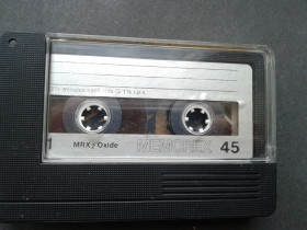 Касети Кассеты ^/--/^ Аудиокассета Memorex MRX /--/ 2 Oxide 45 ^_^^^ Аудіокасет Memorex MRX /--/ 2 Oxide 45 - фото фото фото
