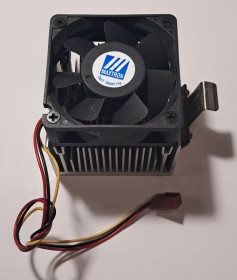 Системи охолодження Системы охлаждения ^/--/^ Ретро кулер Maxtron Socket 370    (Pentium III / Celeron) | Ball Bearing, 3-pin ^_^^^ Ретро кулер Maxtron Socket 370 (Pentium III/Celeron) | Ball Bearing, 3-pin - фото фото фото