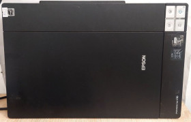 Сканери Сканеры ^/--/^ Б/В Сканер Epson Perfection V /--/ 30 / сканує відмінно / без блока живлення 13,5 /--/ в / код.q /--/ 142 ^_^^^ Б/У Сканер Epson Perfection V /--/ 30 (Windows 10) (сканирует отлично) код q /--/ 142 - фото фото фото
