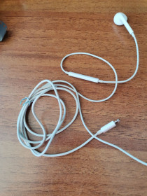 Навушники, гарнітури Наушники, гарнитуры ^/--/^ Наушники гарнитура Apple EarPods Lightning - фото фото фото