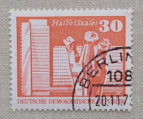 Архітектура Архитектура ^/--/^ ГДР 1973 г - Мемориал, Галле ^_^^^ НДР 1973 р - Меморіал, Галле - фото фото фото