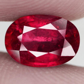 Рубін Рубин ^/--/^ Рубин натуральный  2.26 Ct. 9 x 6.3 x 3.8 mm ^_^^^ Рубін натуральний 2.26 Ct. 9 x 6.3 x 3.8 mm - фото фото фото