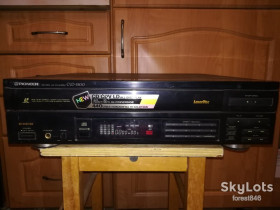 Магнитофони Магнитофоны ^/--/^ Програвач лазерних дисків Pioneer CLD-1500+відеодиски 3 шт. ^_^^^ Проигрыватель лазерных дисков Pioneer CLD-1500+видеодиски 3 шт. - фото фото фото