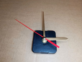 Настінні годинники Настенные часы ^/--/^ Часовой механизм с Золотыми Стрелками №1 резьба 5 /--/ мм шток 12 /--/ мм Плавный ход ^_^^^ Часовий механізм із Золотими Стрілками No /--/ 1 різьблення 5 /--/ мм шток 12 /--/ мм Плавний - фото фото фото