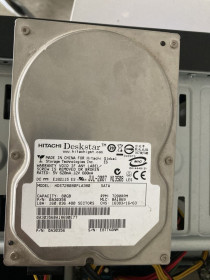 Жорсткі диски Жесткие диски ^/--/^ Hitaci hds /--/ 728080 /--/ pla /--/ 380 ^_^^^ Hitaci hds /--/ 7280 /--/ pla /--/ 380 - фото фото фото