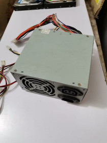 Блоки живлення Блоки питания ^/--/^ Блок питания блок живлення ПК PSU 300-0332 /--/ RT 300 /--/ W ATX ^_^^^ Блок живлення PSU /--/ 300-0332 /--/ RT - фото фото фото