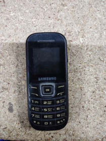Samsung Samsung ^/--/^ Мобильный телефон Samsung GT-E /--/ 1200 /--/ I № 240801102 ^_^^^ Мобільний телефон Samsung GT-E /--/ 1200 /--/ I No 240801102 - фото фото фото
