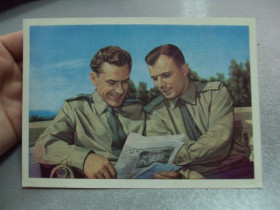 СРСР СССР ^/--/^ открытка космонавты титов и гагарин 1961 киврина №12402 ^_^^^ листівка космонавти титів і гагарин 1961 ківрина No /--/ 12402 - фото фото фото
