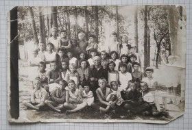 Листи, фото Письма, фото ^/--/^ Старе групове фото В лісі 1930-ті рр. ^_^^^ Старое групповое фото В лесу 1930-е гг. - фото фото фото
