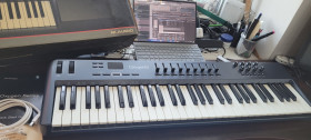 Синтезатори, піаніно, роялі Синтезаторы, пианино, рояли ^/--/^ M-Audio Oxygen 61 3 /--/ rd Gen — MIDI-контролер, сінтезатор - відмінний стан ^_^^^ M-Audio Oxygen 61 MK 3 — MIDI-контроллер, синтезатор — отличное состояние - фото фото фото