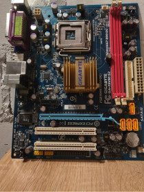 Материнські плати Материнские платы ^/--/^ Материнська плата GIGABYTE GA-73 /--/ VM-S /--/ 2 MicroATX 2 /--/ x DDR /--/ 2 Socket LGA /--/ 775 ^_^^^ Материнская плата GIGABYTE GA-73 /--/ VM-S /--/ 2 MicroATX 2 /--/ x DDR /--/ 2 Socket LGA /--/ 775 - фото фото фото