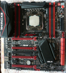 Материнські плати Материнские платы ^/--/^ Комплект Asus Rampage 5 Extreme + Intel Xeon E /--/ 5-2676 /--/ v /--/ 3, X /--/ 99, LGA /--/ 2011 - фото фото фото