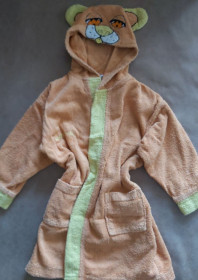 Піжами, халати Пижамы, халаты ^/--/^ Махровый халатик  5-6 лет ^_^^^ Махровий халатик 5-6 років - фото фото фото