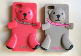 Чохли, бампера Чехлы, бампера ^/--/^ Чехол Moschino 3 /--/ D Teddy Gennarino для iPhone 5 Красный ^_^^^ Чехол Moschino 3 /--/ D Teddy Gennarino для iPhone - фото фото фото