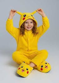Піжами, халати Пижамы, халаты ^/--/^ Prom                 ( 3 - 4 года   ) Pokemon Pikachu Пикачу  детская пижама кигуруми флисовый  комбинезон   Б/У ^_^^^ Prom ( 3 - 4 роки) Пікачу дитяча піжама кігурумі флісовий комбінезон Б/У - фото фото фото