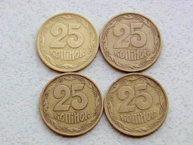 Обігові Обиходные ^/--/^ 25 копійок 1994 рік Україна 1 /--/ ББм, 1 /--/ ББк, 1 /--/ БВм, 1 /--/ БВк &amp;quot; Підбірка різновидів монети &amp;quot;  (392 /--/ а) ^_^^^ 25 копеек 1994 год Украина 1 /--/ ББм, 1 /--/ ББк, 1 /--/ БВм, 1 /--/ БВк &amp;quot; Подборка разновидностей монеты &amp;quot; (392 /--/ а) - фото фото фото