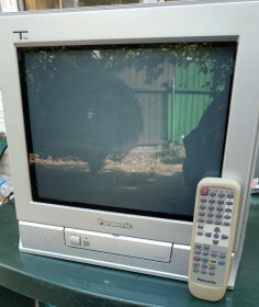 Інші комплектуючі Другие комплектующие ^/--/^ Телевизор PANASONIC TAU ЭЛТ 15&amp;quot;. Пульт. С 1 грн ^_^^^ Телевізор PANASONIC TAU ЕЛТ 15&amp;quot Пульт. з 1 грн - фото фото фото