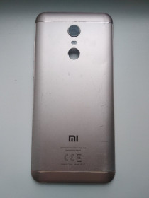 Корпуса на Xiaomi Корпуса на Xiaomi ^/--/^ Задняя крышка корпус Xiaomi Redmi 5 plus с толкателями боковых кнопок оригинал ^_^^^ Задня кришка корпус Xiaomi Redmi 5 plus з штовхачами бічних кнопок оригінал - фото фото фото